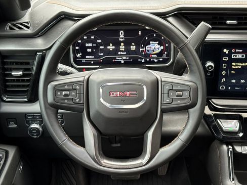 Used 2024 GMC Sierra 2500 AT4 w/ AT4 Premium Plus Package image 12