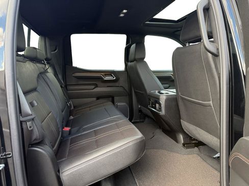 Used 2023 Chevrolet Silverado 1500 High Country image 25