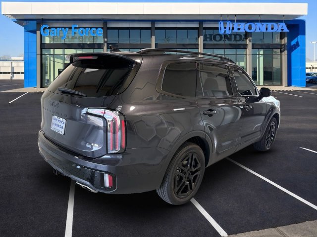 Used 2025 Kia Telluride SX Prestige X-Line AWD/4WD image 2