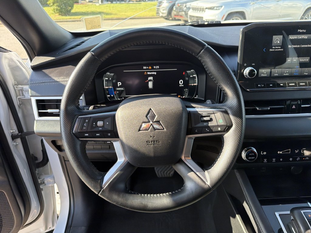 Used 2024 Mitsubishi Outlander SE Black Edition FWD image 24