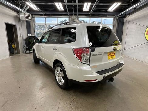 Used 2009 Subaru Forester 2.5X AWD/4WD image 3