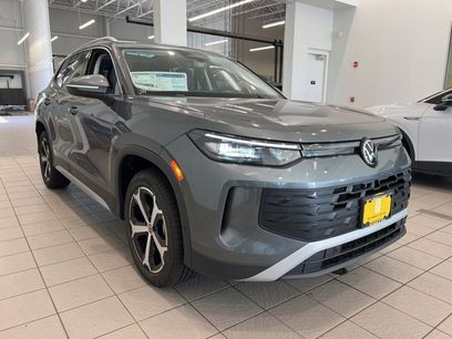 New 2025 Volkswagen Tiguan SE