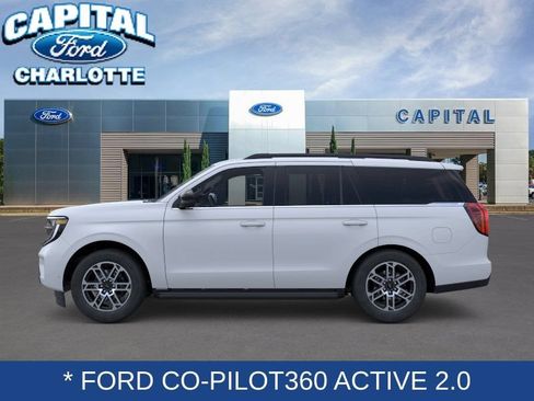 New 2026 Ford Expedition Active RWD image 3