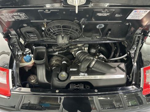 Used 2007 Porsche 911 Cabriolet image 33