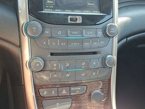 Used 2013 Chevrolet Malibu LT FWD image 16