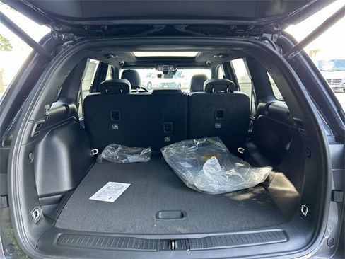 New 2025 Jeep Grand Cherokee Limited image 17