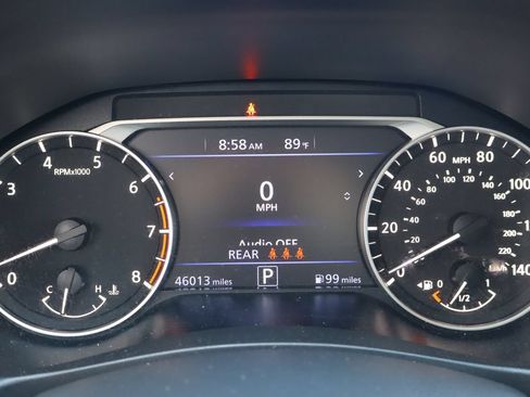 Used 2025 Nissan Altima 2.5 SR FWD image 9