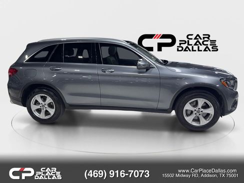 Used 2018 Mercedes-Benz GLC 300 w/ Premium Package image 14