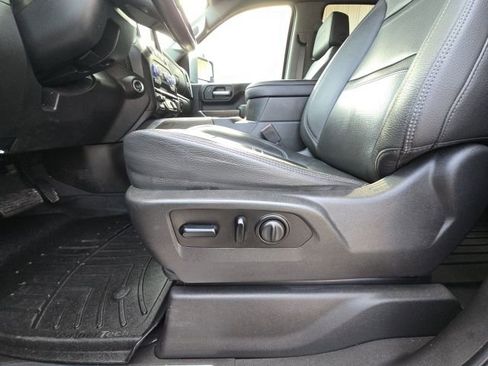 Used 2021 GMC Sierra 3500 Denali w/ Denali Ultimate Package image 23