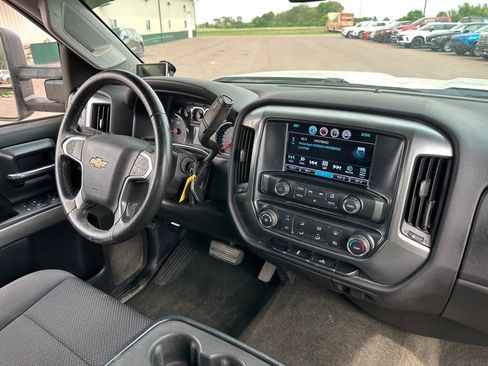 Used 2016 Chevrolet Silverado 2500 LT AWD/4WD image 30