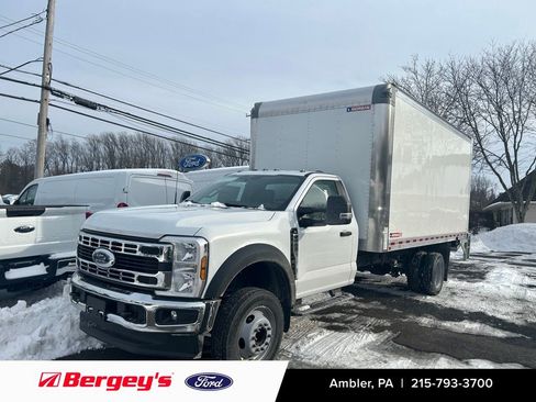 New 2026 Ford F550 2WD Regular Cab Super Duty image 1