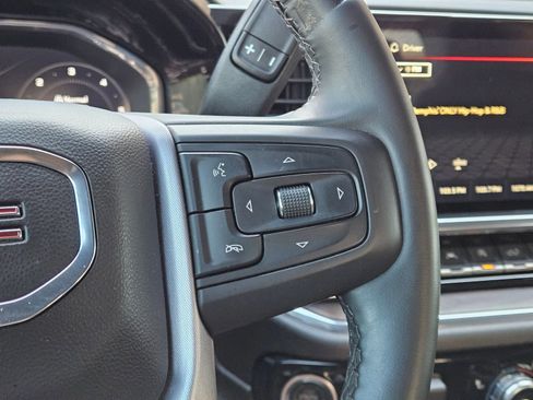 Used 2025 GMC Sierra 1500 SLT image 13