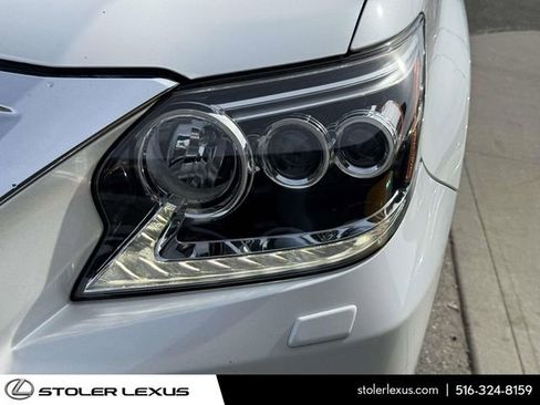 Used 2017 Lexus GX 460 Premium w/ Premium Package image 4