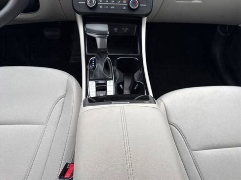 Certified 2025 Hyundai Tucson SE AWD/4WD image 20