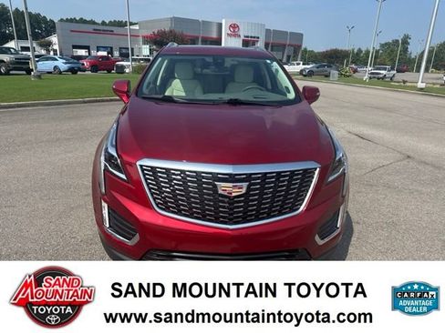 Used 2024 Cadillac XT5 Premium Luxury w/ Technology Package FWD image 7