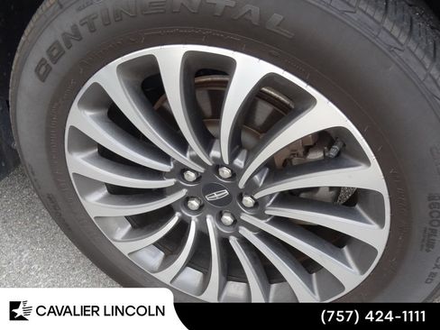 Used 2020 Lincoln Aviator Reserve w/ Equipment Group 201A AWD/4WD image 16