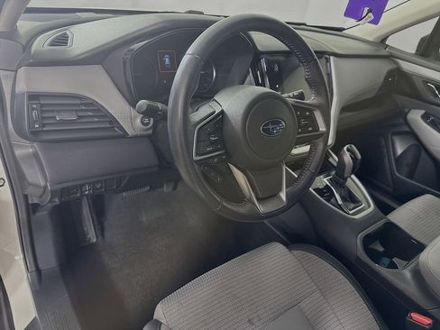 Used 2022 Subaru Outback Premium image 9