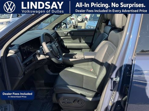 Used 2025 Hyundai Santa Fe Calligraphy AWD/4WD image 11