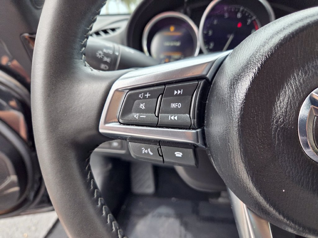 Used 2024 MAZDA MX-5 Miata Grand Touring RWD image 32
