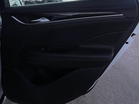 Used 2017 Buick LaCrosse Essence FWD image 33