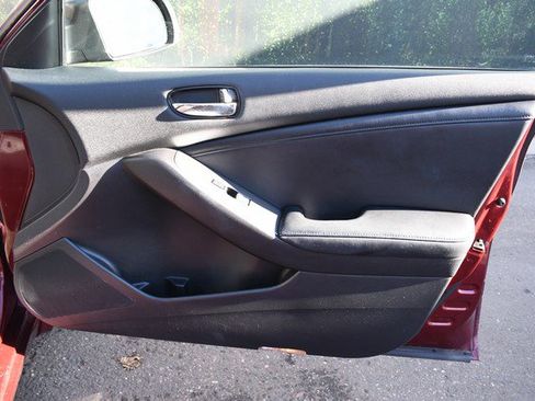 Used 2011 Nissan Altima 2.5 SL w/ 2.5SL Pkg image 24