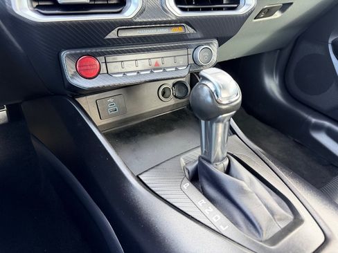Used 2025 Ford Mustang Premium RWD image 21