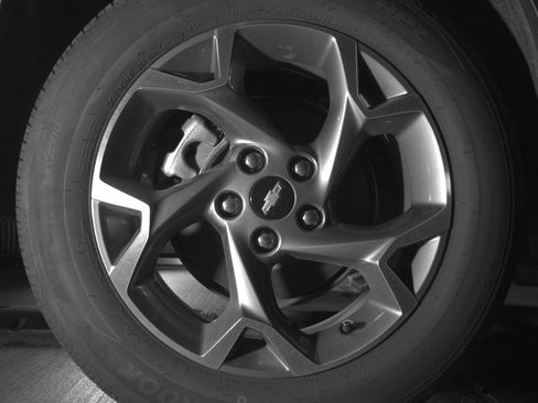 Used 2025 Chevrolet Trax LT w/ LT Convenience Package FWD image 15