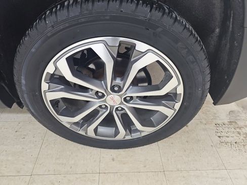 Used 2020 GMC Terrain SLT w/ Preferred Package image 21