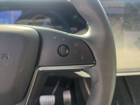 Used 2024 Tesla Model X AWD/4WD image 18