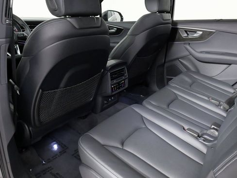 Used 2025 Audi Q7 3.0T Prestige w/ Prestige Package image 36