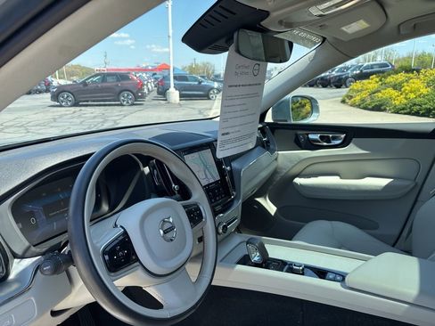 Certified 2023 Volvo XC60 B5 Core w/ Climate Package AWD/4WD image 19