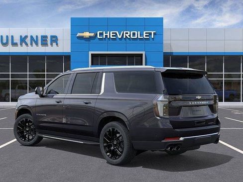 New 2026 Chevrolet Suburban Premier AWD/4WD image 3