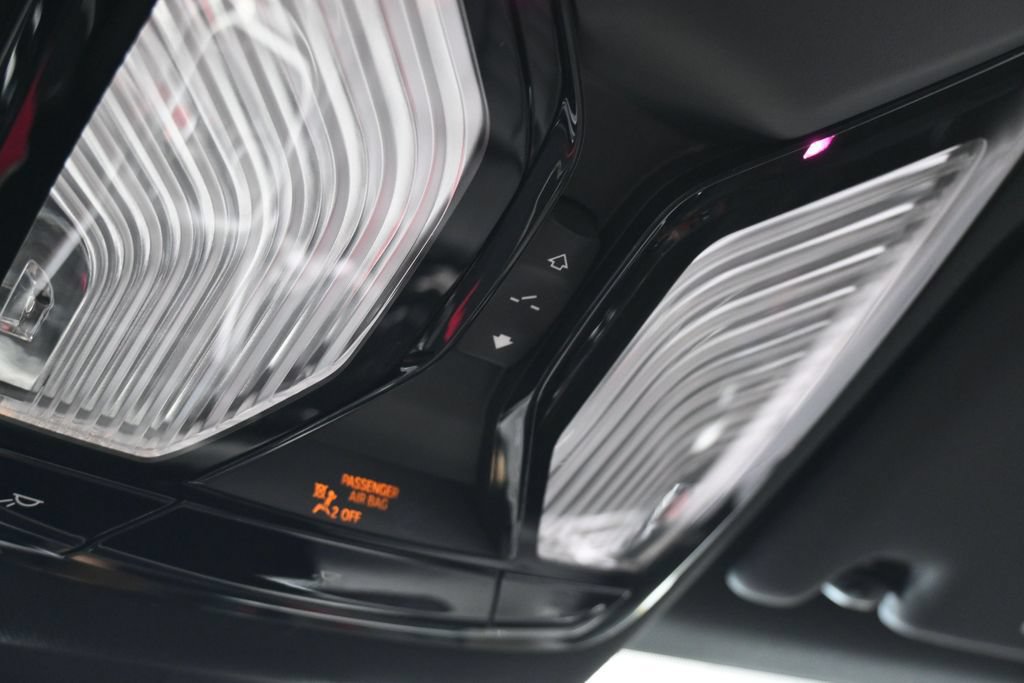 Used 2026 BMW M2 w/ Lighting Package RWD image 28