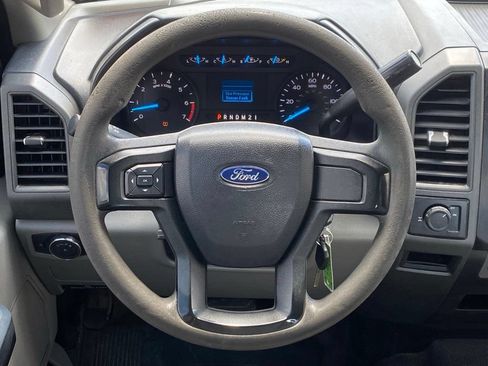 Used 2017 Ford F350 XL w/ Camper Package RWD image 17