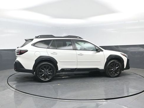 Used 2024 Subaru Outback Onyx Edition AWD/4WD image 3