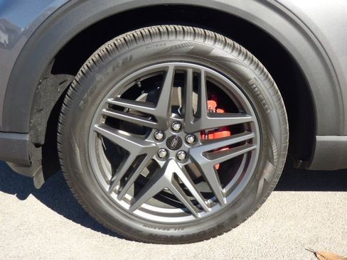 New 2026 Ford Explorer ST-Line w/ ST-Line Street Pack image 9