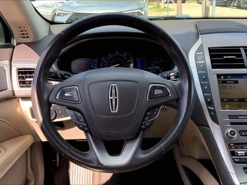 Used 2017 Lincoln MKZ Premiere image 6