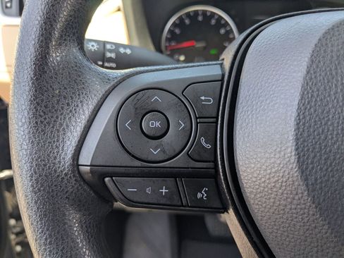 Used 2022 Toyota RAV4 XLE w/ Convenience Package image 29