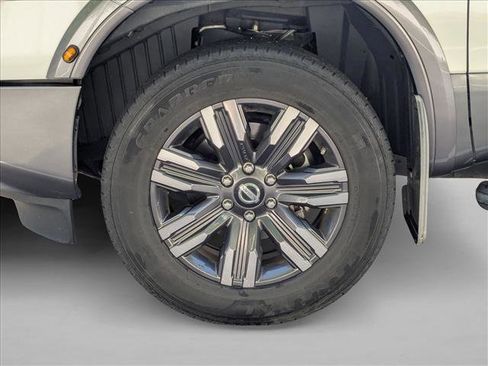 Used 2022 Nissan Titan Platinum Reserve w/ Moonroof Package AWD/4WD image 14