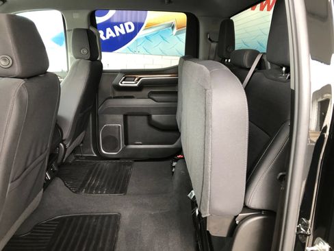 Used 2026 Chevrolet Silverado 1500 LT AWD/4WD image 11