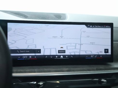 Certified 2025 BMW X7 xDrive40i w/ M Sport Package image 29