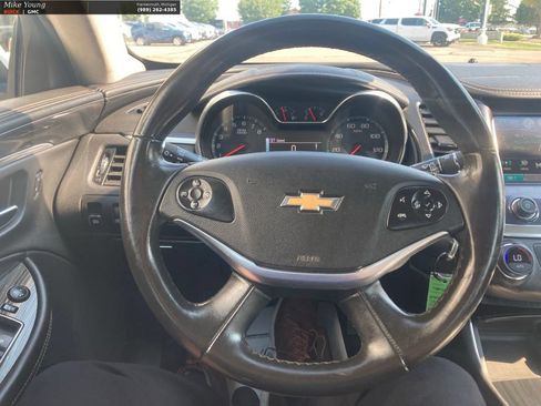 Used 2016 Chevrolet Impala LT FWD image 24