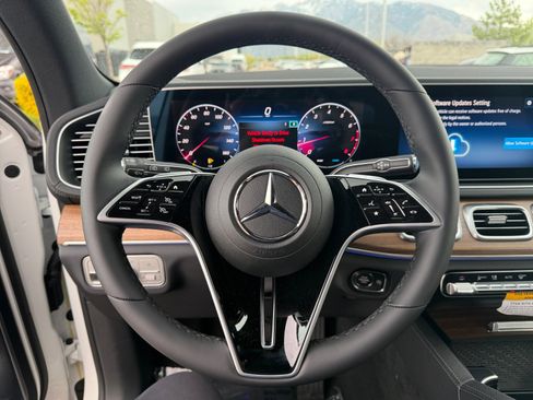 New 2026 Mercedes-Benz GLE 350 4MATIC image 9