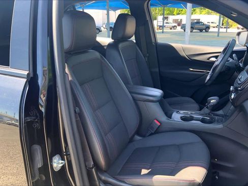 Used 2023 Chevrolet Equinox RS FWD image 9