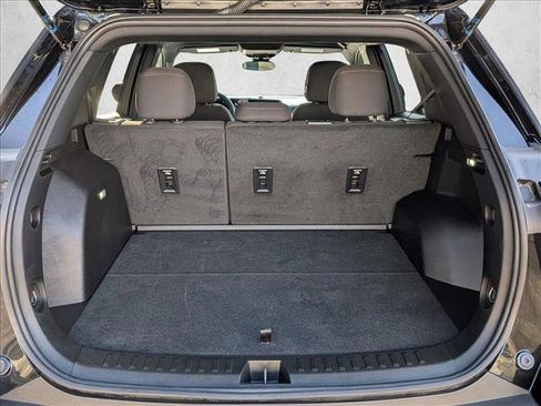 Used 2025 Chevrolet Equinox LT image 6