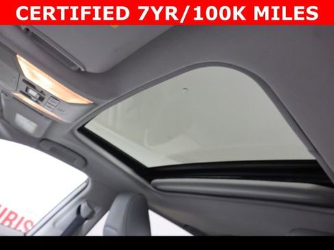 Used 2020 Toyota RAV4 XLE Premium image 30