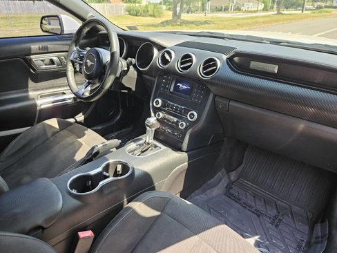 Used 2019 Ford Mustang Coupe RWD image 16
