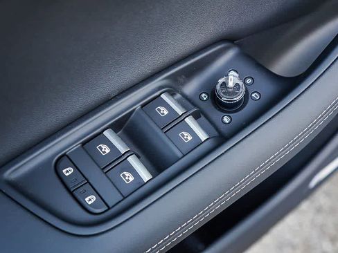 New 2026 Audi Q8 Premium Plus image 23