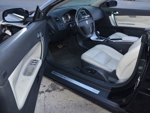 Used 2012 Volvo C70 T5 image 40