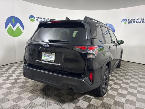 Used 2025 Subaru Forester Premium AWD/4WD image 7